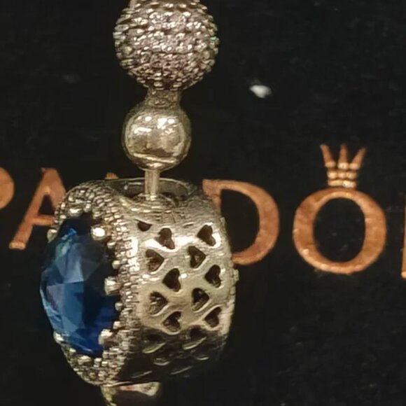 Pandora Beaded Silver Bracelet with Blue Sparkling Charm - Picture 4 of 5